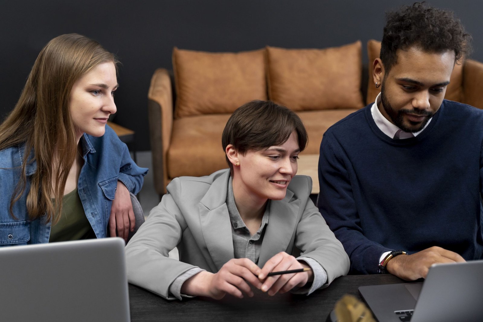 How Virtual Reality is Transforming Online Learning in 2025